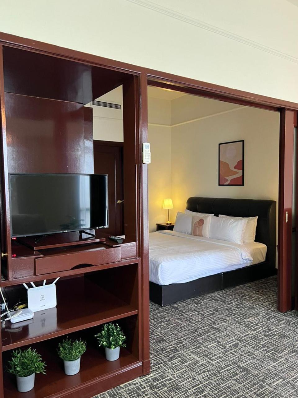 Luxhouz Suites At Times Square Kuala Lumpur Værelse billede