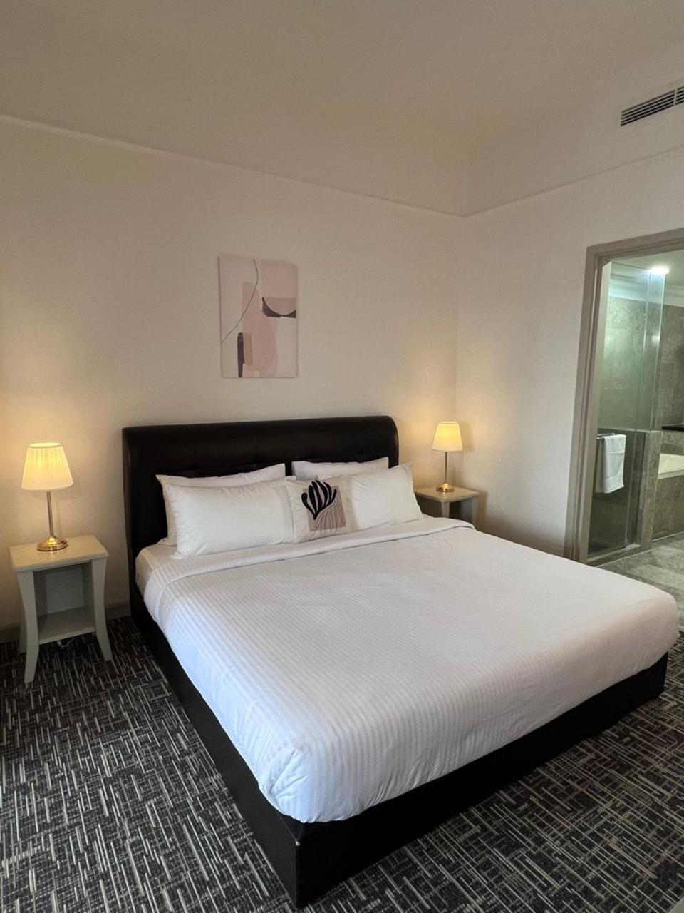 Luxhouz Suites At Times Square Kuala Lumpur Eksteriør billede