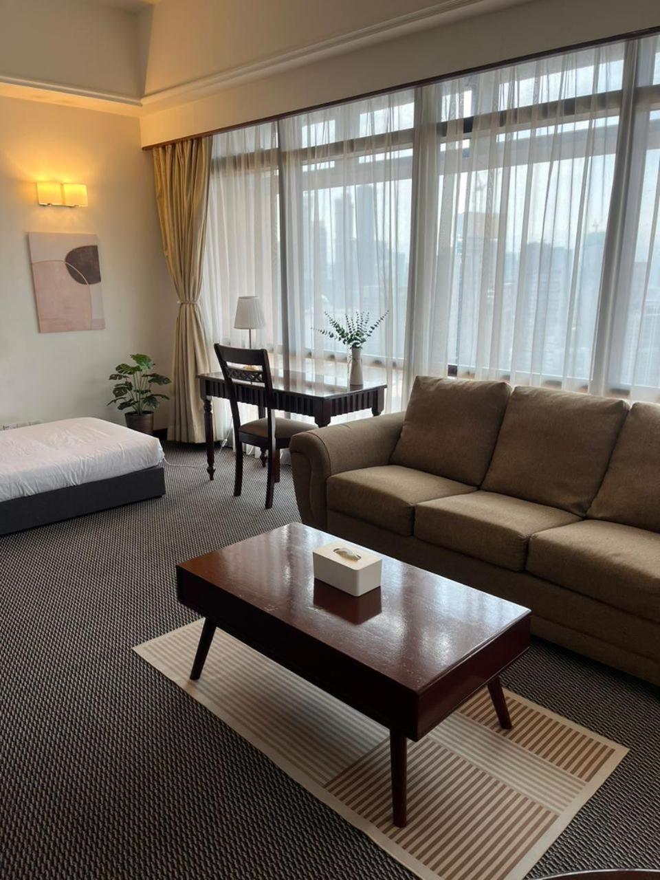 Luxhouz Suites At Times Square Kuala Lumpur Eksteriør billede