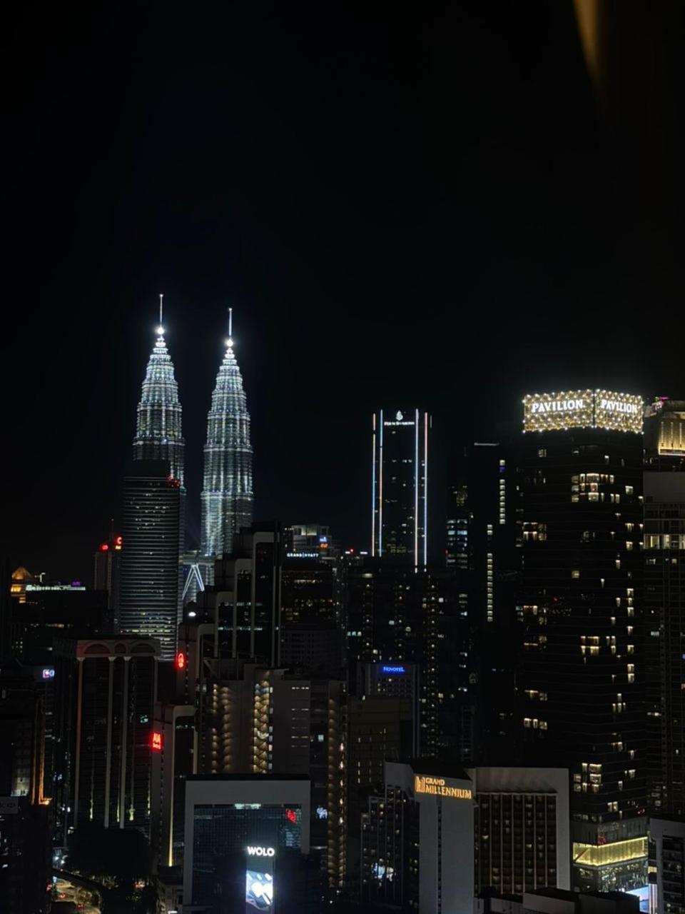 Luxhouz Suites At Times Square Kuala Lumpur Eksteriør billede