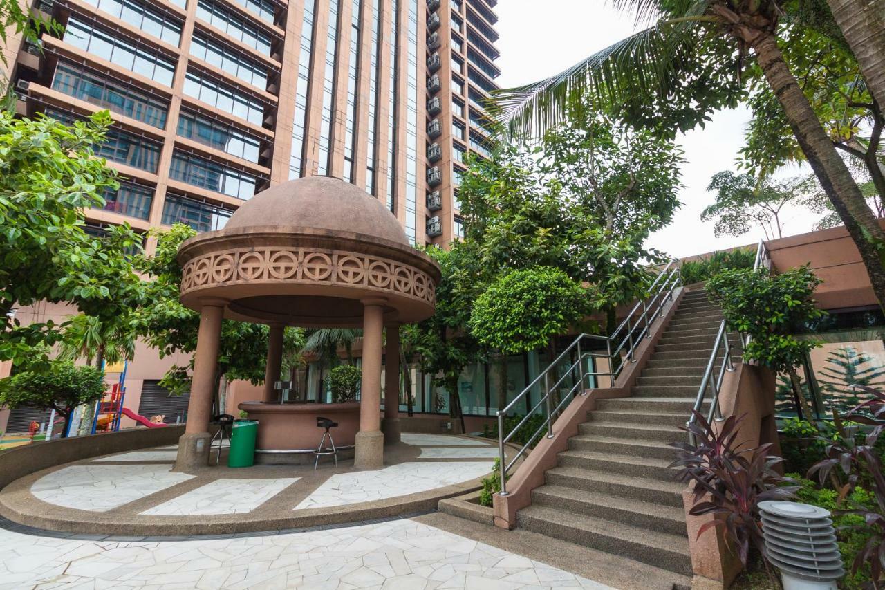 Luxhouz Suites At Times Square Kuala Lumpur Eksteriør billede